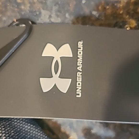 Brand New Under Armor Hat. - Picture 6 of 7